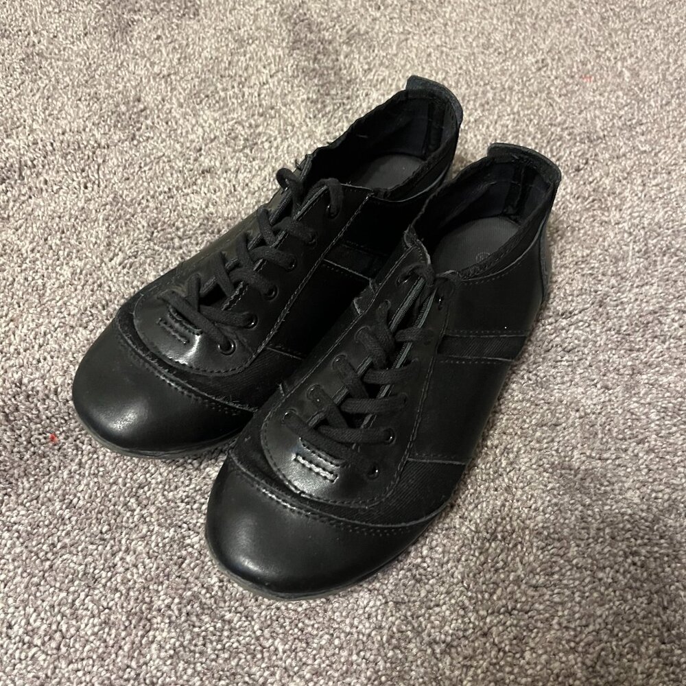 Women's black lace-up colorguard/dance shoes